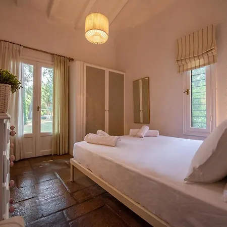 Villa Verde Sani Vilă *