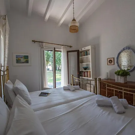 Vilă Villa Verde Sani *